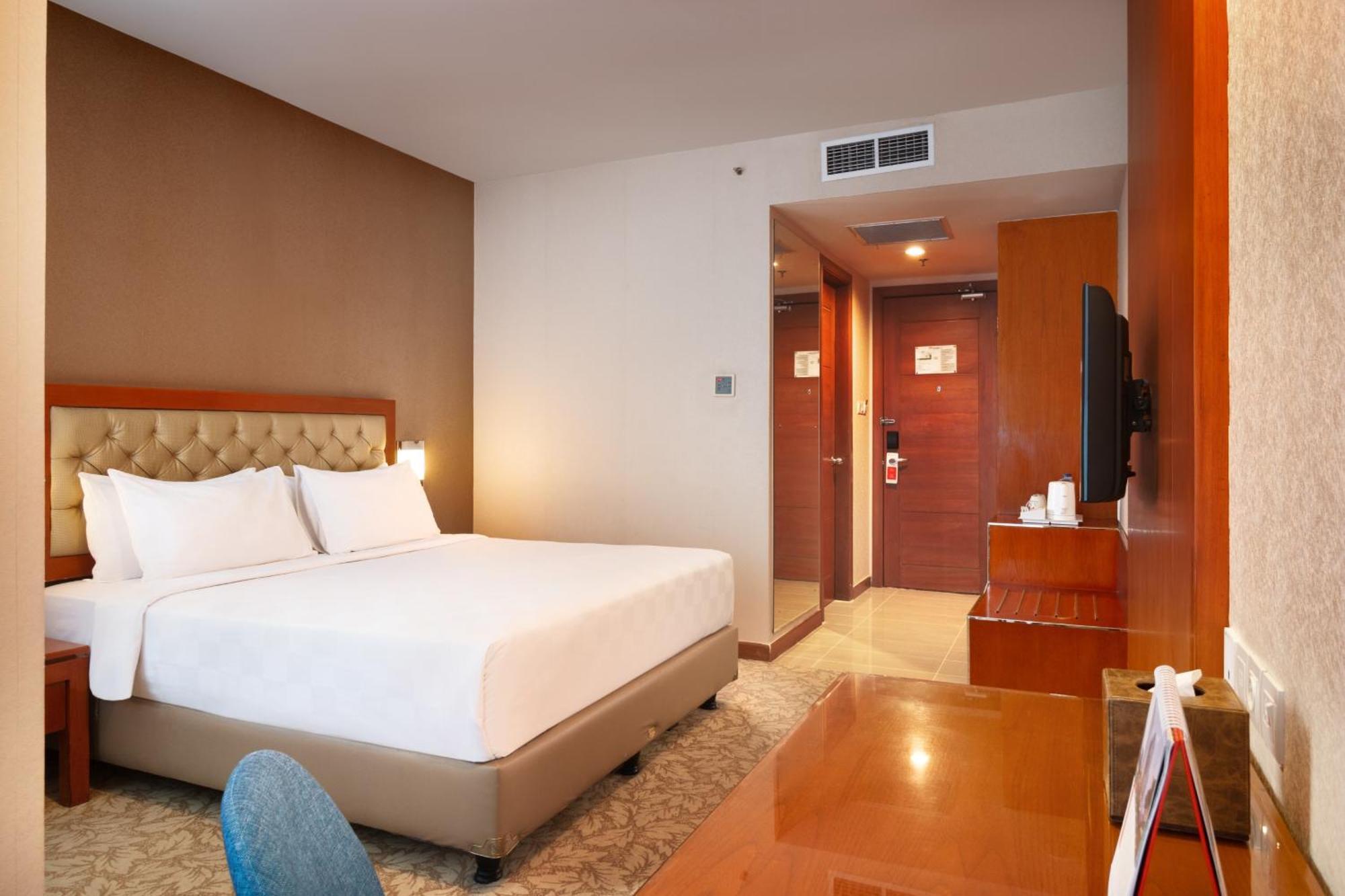 Swiss-Belinn Ska Pekanbaru Exterior photo